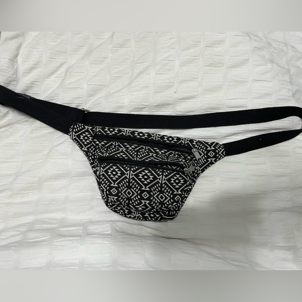 Black and white Aztec print Fanny pack